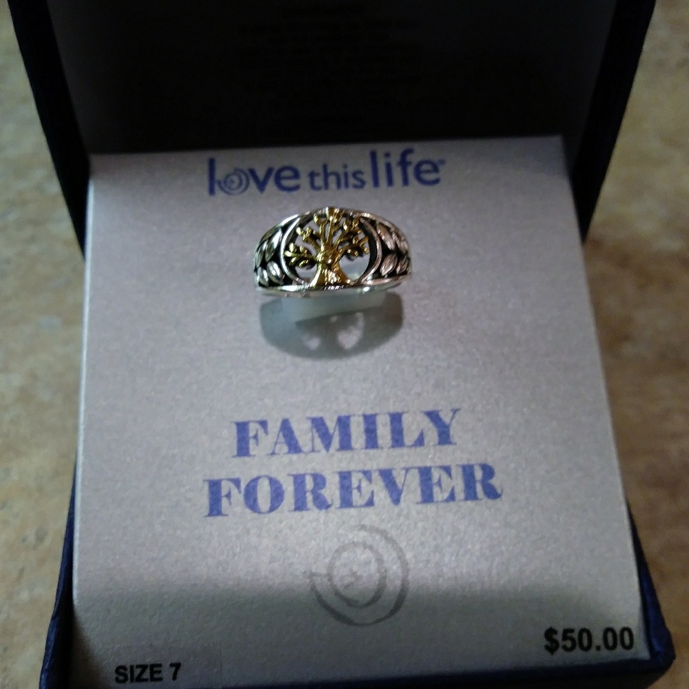 🎉🎉LOVE THIS LIFE 🎊🎊RING 🎉🎉🎉